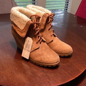 NÁUTICA Tan Winter booties. NEW. 7.5